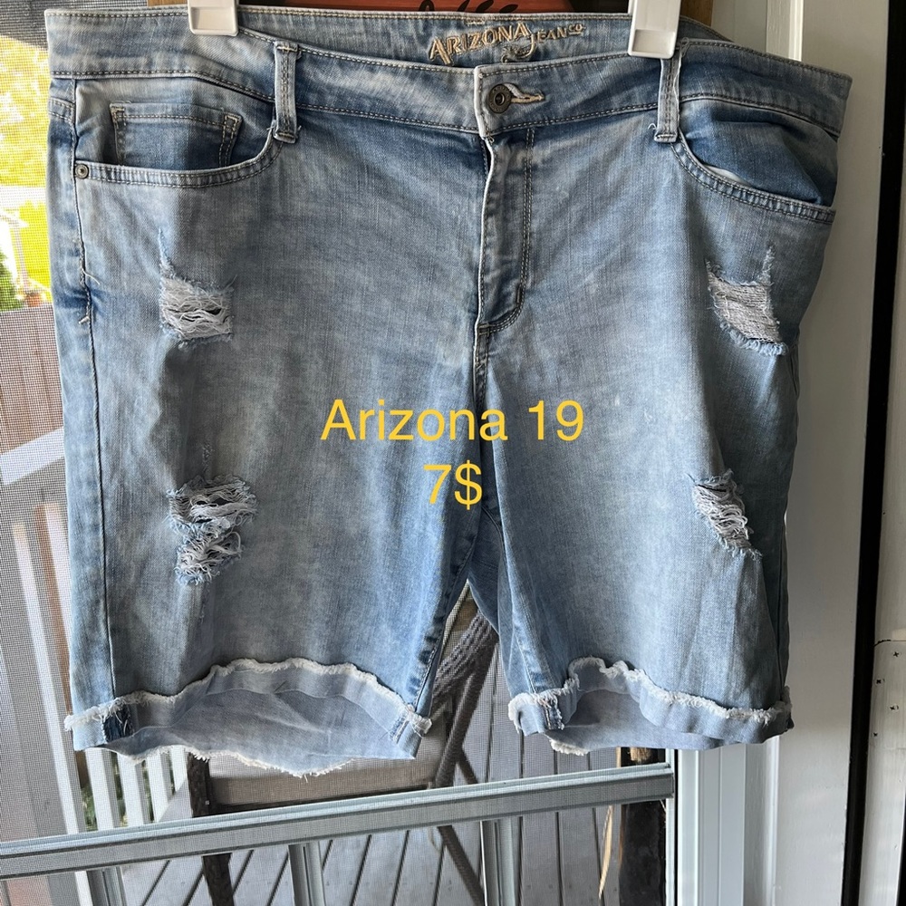 Arizona size 19 Jean shorts